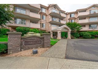 Photo 1: 208 5375 205 Street in Langley: Langley City Condo for sale in "GLENMONT PARK" : MLS®# R2295267