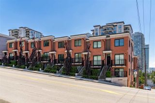 Photo 1: 27 838 ROYAL Avenue in New Westminster: Downtown NW Townhouse for sale in "BRICKSTONE  WALK II" : MLS®# R2408231