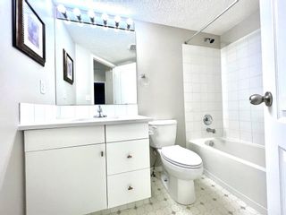 Photo 15: 218 10 Sierra Morena Mews SW in Calgary: Signal Hill Apartment for sale : MLS®# A2003516
