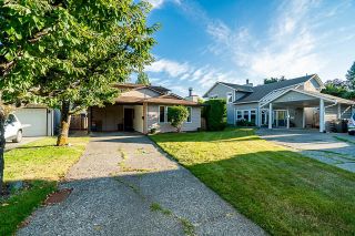 Photo 2: 2536 WILDING Court in Langley: Willoughby Heights House for sale : MLS®# R2710375