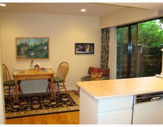 Photo 4: 4154 VINE Street in Vancouver: Quilchena Townhouse for sale in "ARBUTUS VILLAGE" (Vancouver West)  : MLS®# V785972