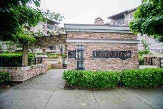Photo 1: 104 8915 202 Street in Langley: Walnut Grove Condo for sale in "THE HAWTHORNE" : MLS®# R2462793