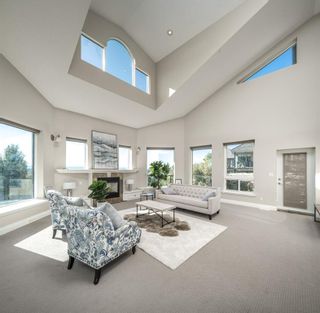 Photo 6: 233 SLOPEVIEW Drive SW in Calgary: Springbank Hill Detached for sale : MLS®# A1258718