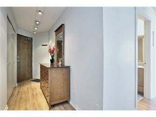 Photo 4: 1504 1212 HOWE Street in Vancouver: Downtown VW Condo for sale in "1212 HOWE" (Vancouver West)  : MLS®# V1109901