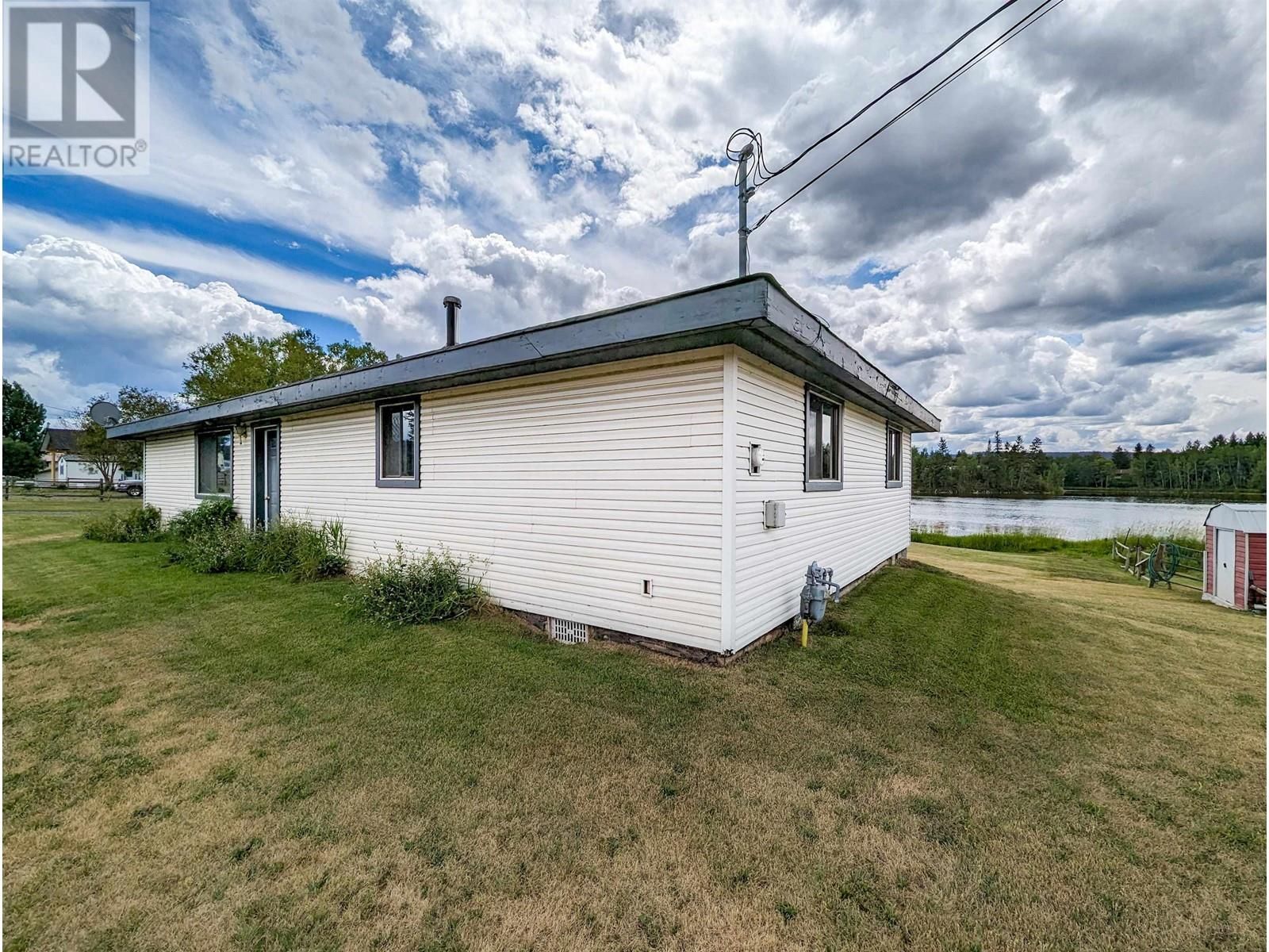 Main Photo: 5474 TATTON STATION ROAD in 100 Mile House: House for sale : MLS®# R2802269