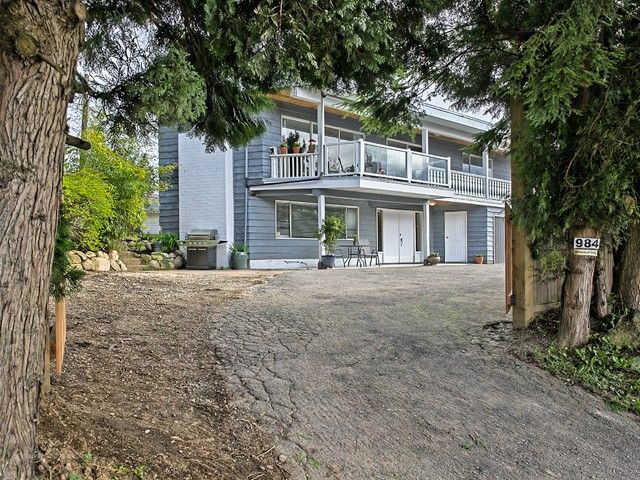 Photo 1: Photos: 984 E KEITH Road in North Vancouver: Calverhall House for sale : MLS®# V1067060