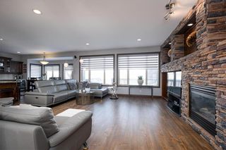 Photo 11: 108 Yorkwood Drive in Winnipeg: Royalwood Residential for sale (2J)  : MLS®# 202201896