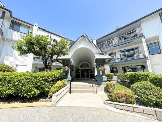 Photo 1: 303 11601 227 Street in Maple Ridge: East Central Condo for sale in "CASTLE MOUNT" : MLS®# R2782674