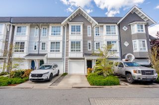Photo 1: 39 8476 207A Street in Langley: Willoughby Heights Townhouse for sale in "York by Mosaic" : MLS®# R2879502