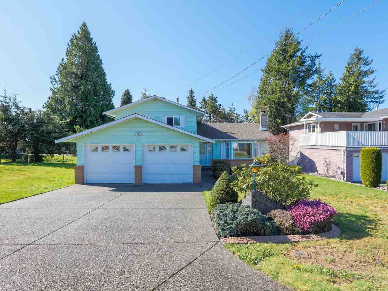 Main Photo: 1422 GROVER Avenue in Coquitlam: Central Coquitlam House for sale : MLS®# R2568207