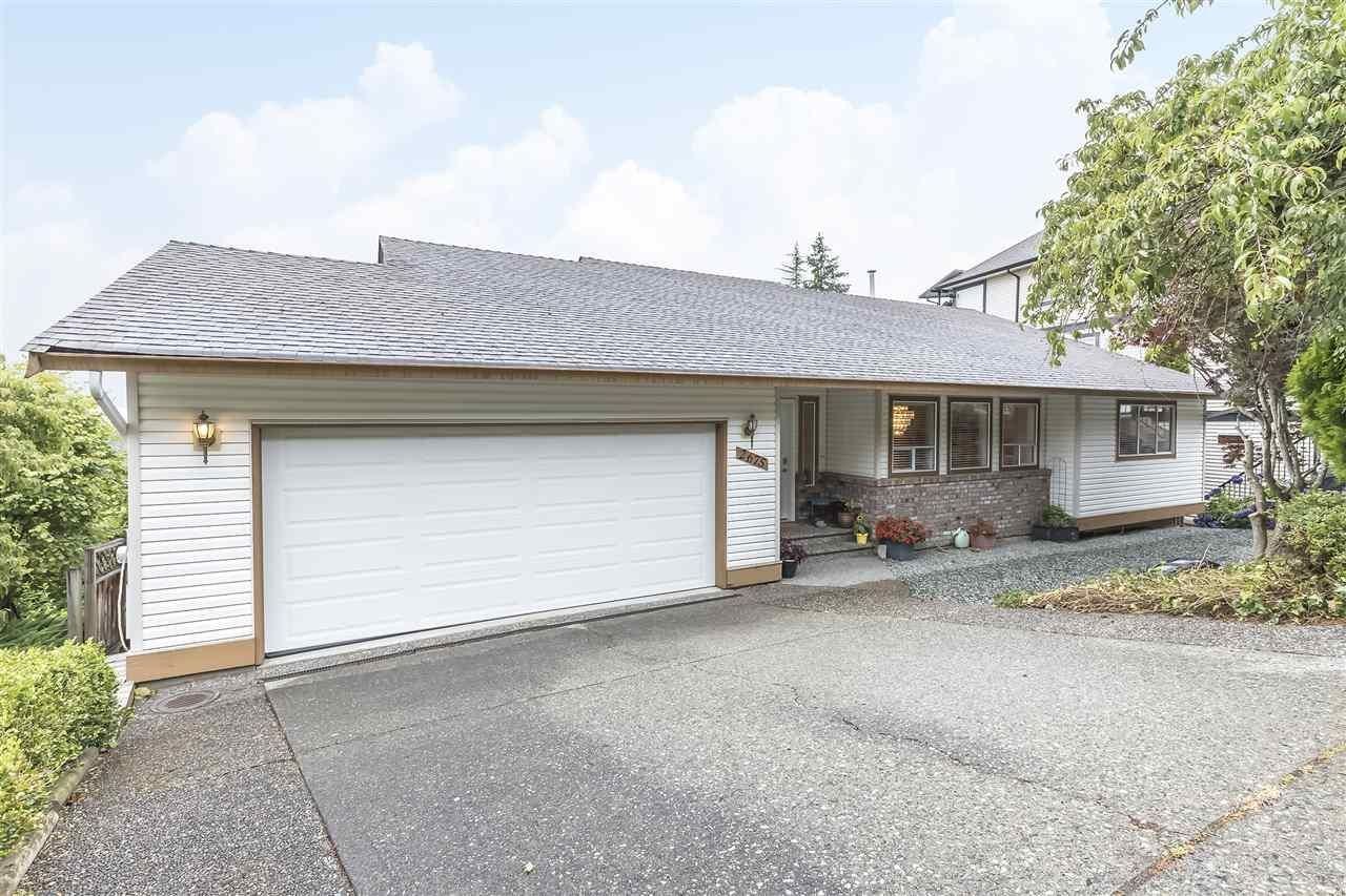 Main Photo: 2675 ST GALLEN Way in Abbotsford: Abbotsford East House for sale in "Glen Mountain" : MLS®# R2640202