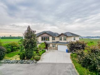 Photo 3: 6277 BELL Road in Abbotsford: Matsqui Agri-Business for sale : MLS®# C8046964