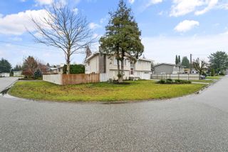 Photo 2: 10108 FAIRBANKS Crescent in Chilliwack: Fairfield Island House for sale : MLS®# R2837891