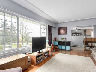 Photo 4: 3935 WILLIAM Street in Burnaby: Willingdon Heights House for sale (Burnaby North)  : MLS®# R2149718