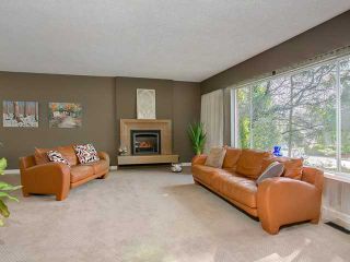 Photo 3: 2722 WALPOLE Crescent in North Vancouver: Blueridge NV House for sale : MLS®# V993770