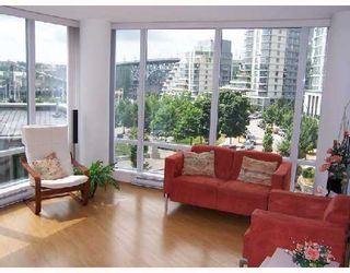 Photo 2: 503 1438 RICHARDS Street in Vancouver: False Creek North Condo for sale (Vancouver West)  : MLS®# V751605