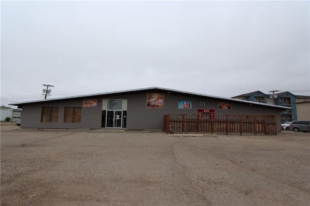 Main Photo: 534 Broadway Avenue in Killarney: Industrial / Commercial / Investment for sale (R34 - Turtle Mountain)  : MLS®# 202214749