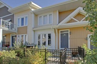 Photo 2: 105 AUBURN BAY Square SE in Calgary: Auburn Bay House for sale : MLS®# C4141384