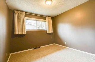 Photo 10: 930 16 ST NE in Calgary: Mayland Heights House for sale : MLS®# C4141621