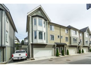 Photo 2: 64 8138 204 Street in Langley: Willoughby Heights Townhouse for sale in "Ashbury & Oak" : MLS®# R2488397