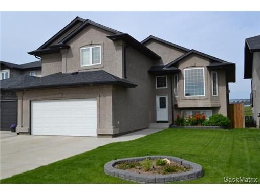 Main Photo: 355 Thode AVENUE in Saskatoon: Willowgrove Single Family Dwelling for sale (Saskatoon Area 01)  : MLS®# 460690