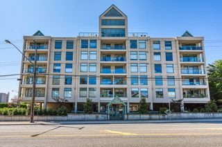 FEATURED LISTING: 301 - 15466 NORTH BLUFF Road White Rock