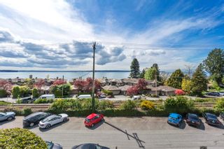 Photo 3: 207 2433 BELLEVUE Avenue in West Vancouver: Dundarave Condo for sale in "Bellevue Sunset" : MLS®# R2702851