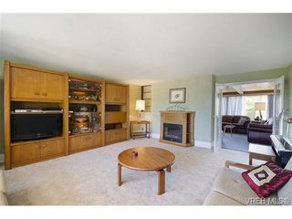 Photo 9: 1555 Elm St in VICTORIA: SE Cedar Hill House for sale (Saanich East)  : MLS®# 739030