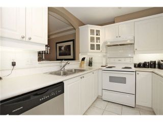Photo 8: 106 20145 55A Avenue in Langley: Langley City Condo for sale in "Blackberry" : MLS®# F1426718