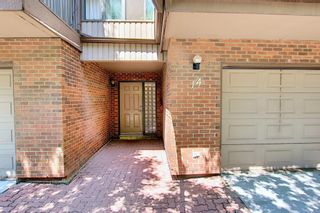 Photo 2: 14 Point Mckay Crescent NW in Calgary: Point McKay Row/Townhouse for sale : MLS®# A1130128