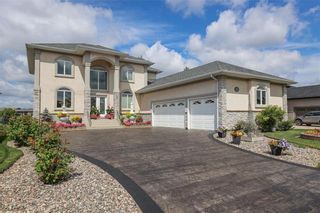 Photo 2: 25 Ocean Ridge Drive in Winnipeg: Linden Ridge Residential for sale (1M)  : MLS®# 202220220