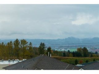 Photo 2: 3537 SUMMIT Drive in Abbotsford: Abbotsford West House for sale : MLS®# R2140843