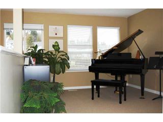 Photo 3: # 4 -  1380 Citadel Drive in Port Coquitlam: Citadel PQ Townhouse for sale in "CITADEL STATION" : MLS®# V953185