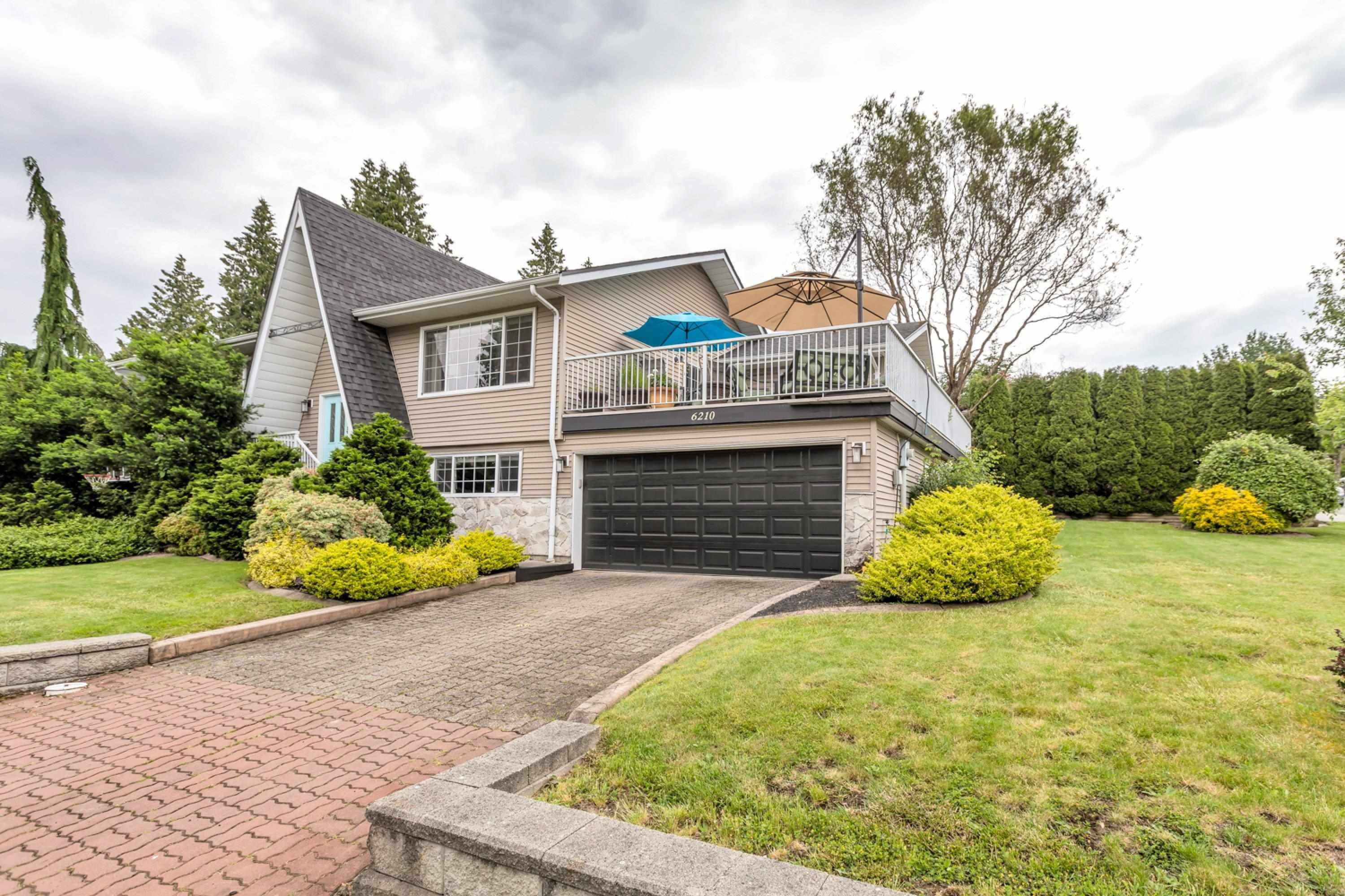 Main Photo: 6210 180 Street in Surrey: Cloverdale BC House for sale (Cloverdale)  : MLS®# R2701848