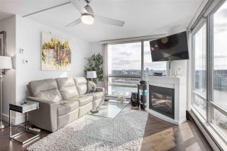 Photo 3: 1906 1201 MARINASIDE CRESCENT in Vancouver: Yaletown Condo for sale (Vancouver West)  : MLS®# R2582285