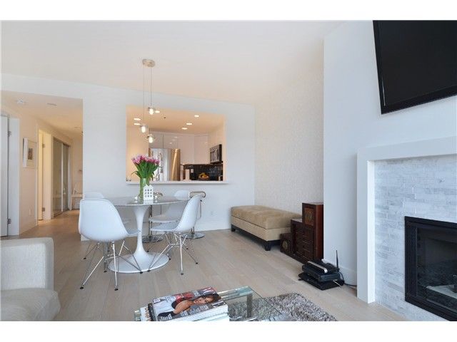 Main Photo: 502 1008 BEACH Avenue in Vancouver: Yaletown Condo for sale (Vancouver West)  : MLS®# V993458