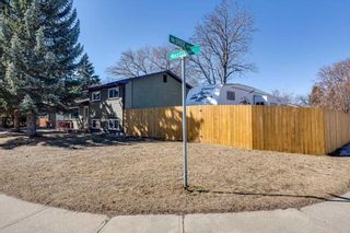 Photo 4: 2 Macleod Close: Red Deer Detached for sale : MLS®# A2122084