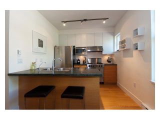 Photo 4: 2124 W 8TH Avenue in Vancouver: Kitsilano Townhouse for sale in "HANSDOWNE ROW" (Vancouver West)  : MLS®# V828968