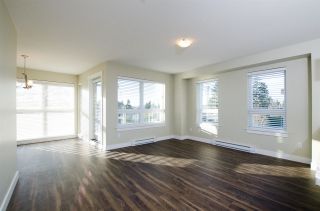 Photo 2: 305 4815 55B Street in Delta: Hawthorne Condo for sale in "THE POINTE" (Ladner)  : MLS®# R2128891