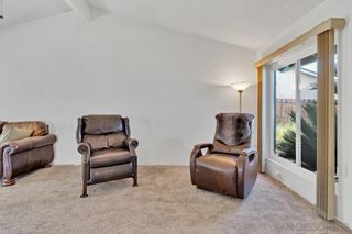Photo 6: SANTEE House for sale : 2 bedrooms : 10753 Greencastle St
