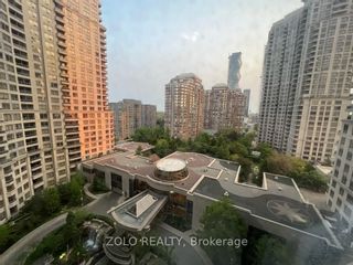 Photo 8: 1226 3888 Duke Of York Boulevard in Mississauga: City Centre Condo for lease : MLS®# W8199048
