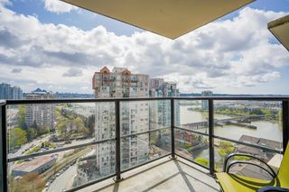 Photo 1: 1802 1 RENAISSANCE Square in New Westminster: Quay Condo for sale in "THE Q" : MLS®# R2681510