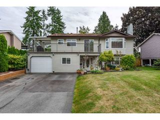 Photo 1: 11830 GEE Street in Maple Ridge: East Central House for sale : MLS®# R2403940