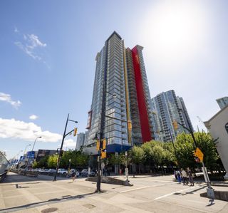 Main Photo: 3002 602 CITADEL Parade in Vancouver: Downtown VW Condo for sale in "Spectrum 4 by Concord Pacific" (Vancouver West)  : MLS®# R2885809