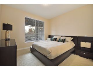 Photo 5: 105 1468 ST ANDREWS Avenue in North Vancouver: Central Lonsdale Condo for sale in "Avondale" : MLS®# V874368