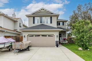 Photo 1: 558 Fairways Crescent NW: Airdrie Detached for sale : MLS®# A1236257