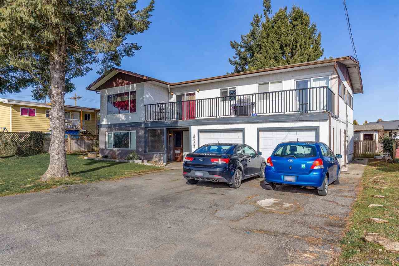 Main Photo: 32563 MARSHALL Road in Abbotsford: Abbotsford West House for sale : MLS®# R2543033