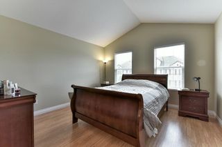 Photo 14: 7036 179A Street in Surrey: Cloverdale BC Condo for sale in "TERRACES AT PROVINCETON" (Cloverdale)  : MLS®# R2148271