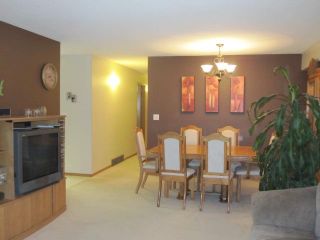 Photo 3: 84 BARLOW Crescent in WINNIPEG: St Vital Residential for sale (South East Winnipeg)  : MLS®# 1107407
