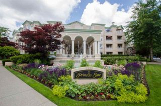 Photo 1: 102 2995 PRINCESS Crescent in Coquitlam: Canyon Springs Condo for sale in "PRINCESS GATE" : MLS®# R2413328